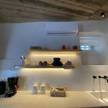 Kalli's Traditional Renovated House In *
