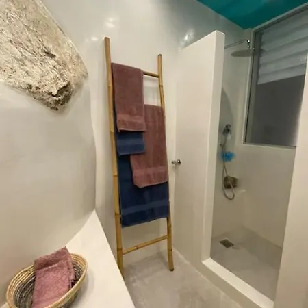 Kalli's Traditional Renovated House In 別荘
