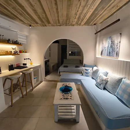 Kalli's Traditional Renovated House In *
