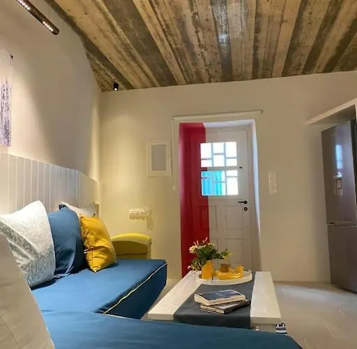 Ferienhaus Kalli's Tranditional Renovated House In *