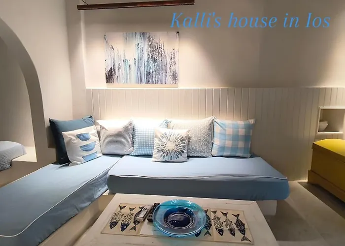 Kalli's Tranditional Renovated House In Ferienhaus *